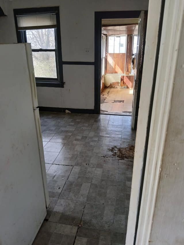 Foto del edificio - 4931 Plover Ave