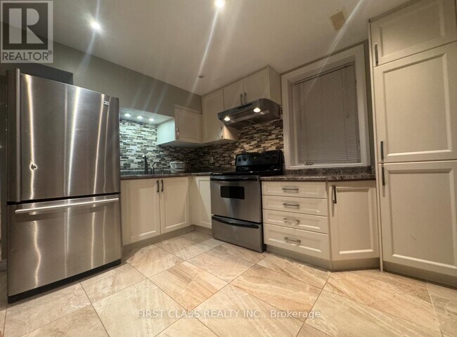 Building Photo - 101 Shirrick Dr