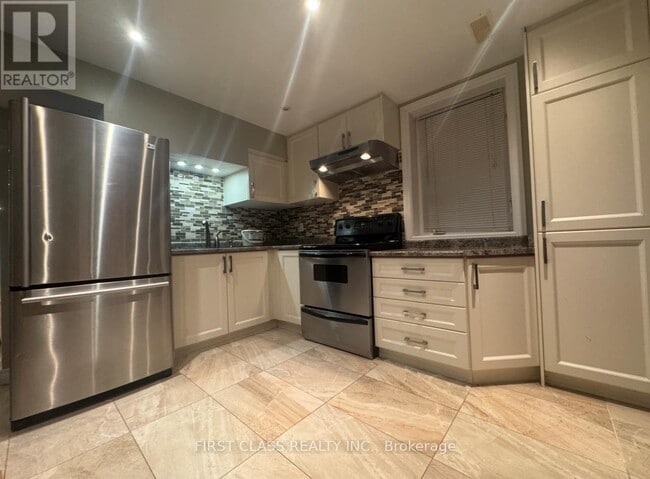 Photo du bâtiment - 101 Shirrick Dr