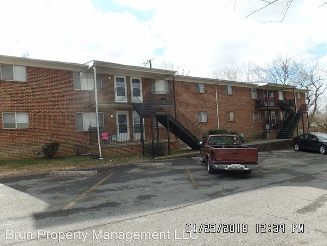 Foto del edificio - 2927 Whittle Springs Rd