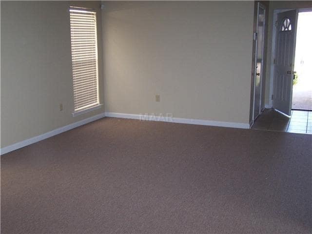 Foto del edificio - 2777 Virginia Woods Pl