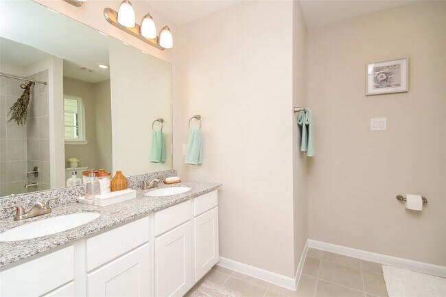 Building Photo - 19006 Yellow Bells Wy