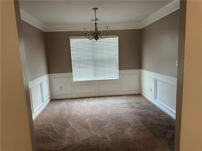 Building Photo - 2763 S Hills