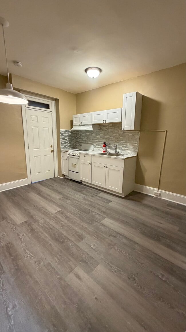 Building Photo - 524 Macdade Blvd