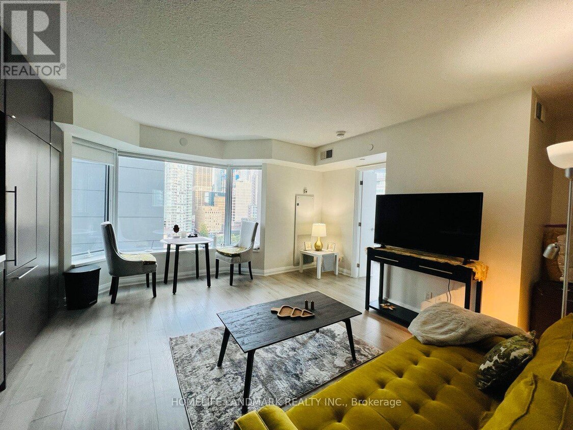 Photo principale - 155-1155 Yorkville Ave