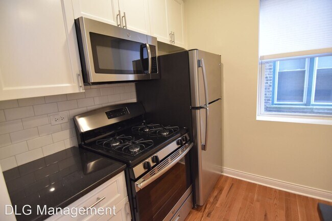 Foto del edificio - 1738-1742 W Touhy Ave