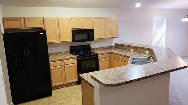 Building Photo - 2045 Catline Cir