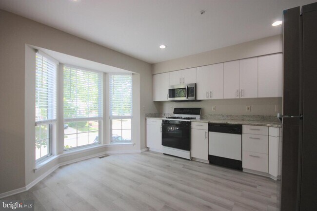 Foto del edificio - 7782 Blueberry Hill Ln