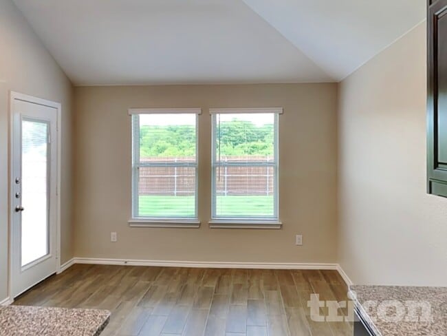 Building Photo - 9125 Nevis Dr