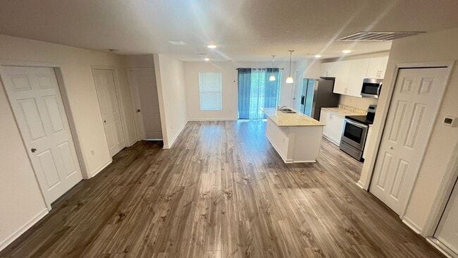 Building Photo - INCREDIBLE, BRAND NEW 4 Bedroom, 2 Bathroom Home in Palm Bay!!