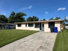 Building Photo - 1508 Mona Ave