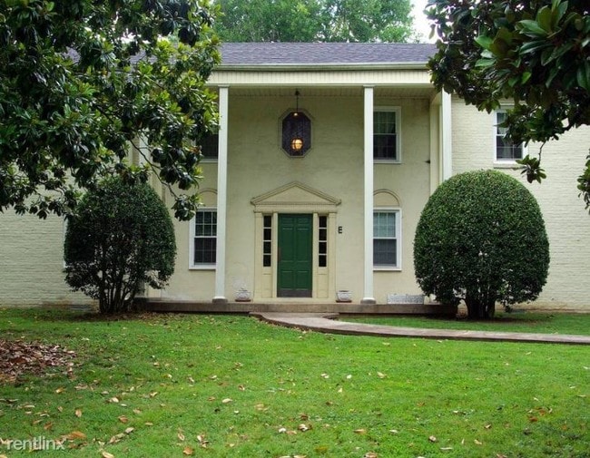 Building Photo - 3401 Granny White Pike