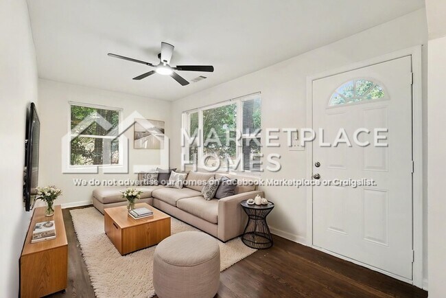 Foto del edificio - 2110 Dellwood Pl