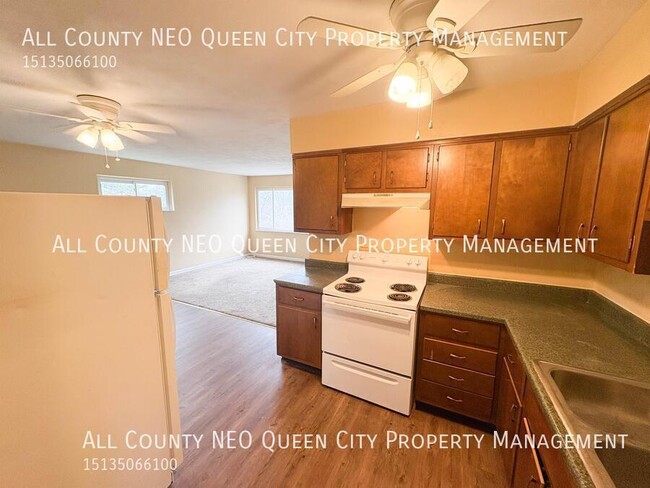 Building Photo - 21 Valleyview Dr
