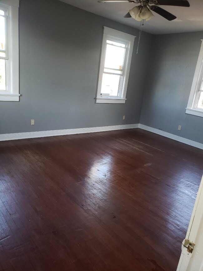 Foto del edificio - 8530 Apricot St