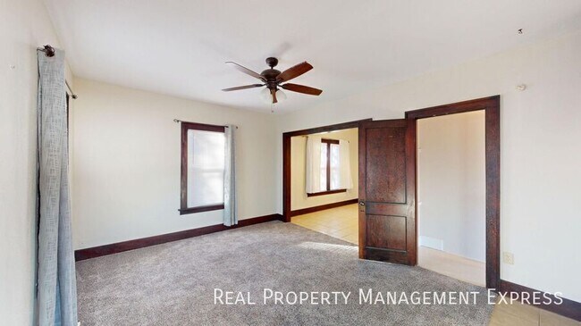 Foto del edificio - 3 Bedroom 1 Bathroom Home For Rent In Sioux Falls