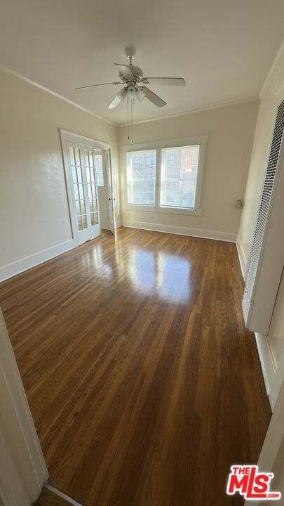 Foto del edificio - 2747 E Broadway