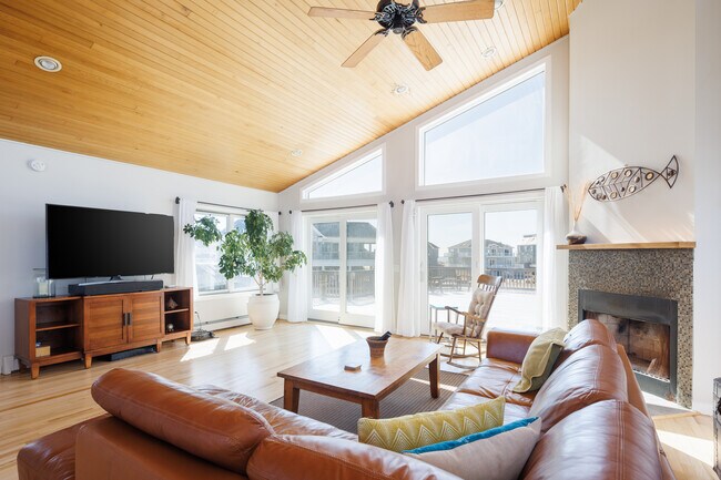 Foto del edificio - 28 Cove Ln