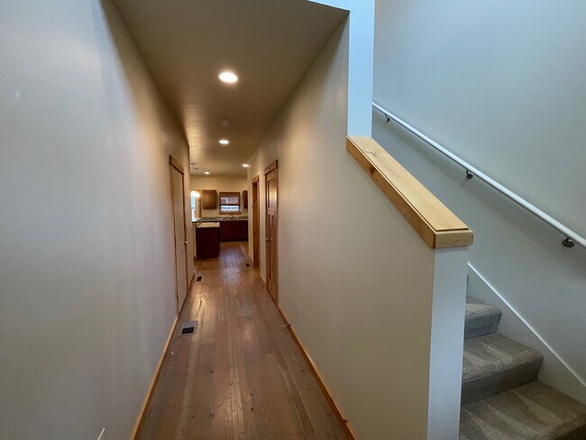 Building Photo - 89 Naomi Rose Ln