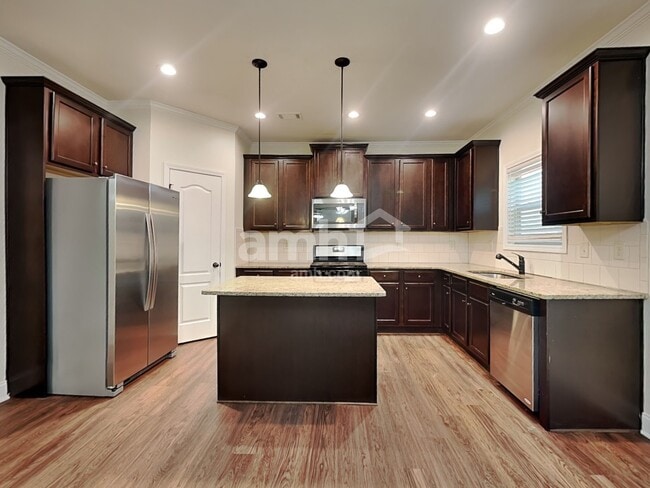 Building Photo - 210 Pebblefield Trce