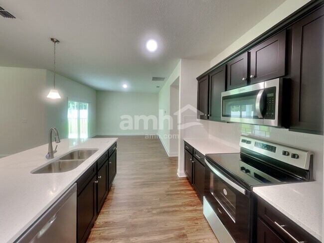Foto del edificio - 12691 Percy Ln