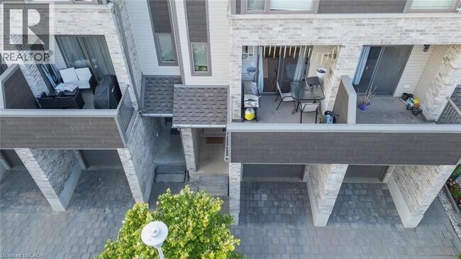 Photo du bâtiment - 1960 Dalmagarry Rd