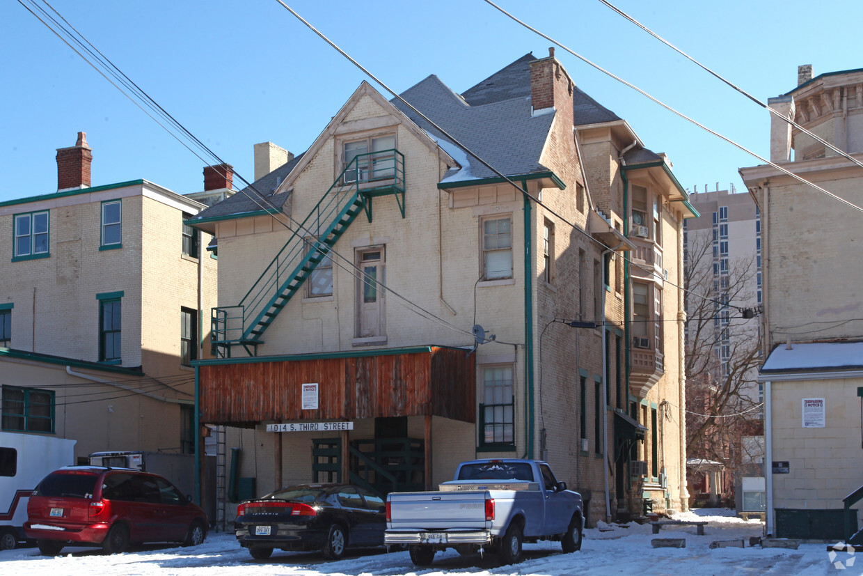Building Photo - Isbell Apartments