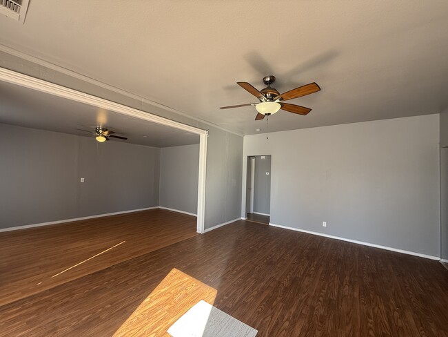 Building Photo - 1306 N Arthur St