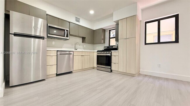 Foto del edificio - 609 Lenox Ave.