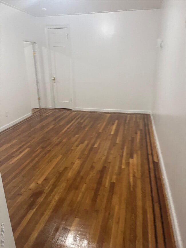 Foto del edificio - 53-17-53-62 62nd St