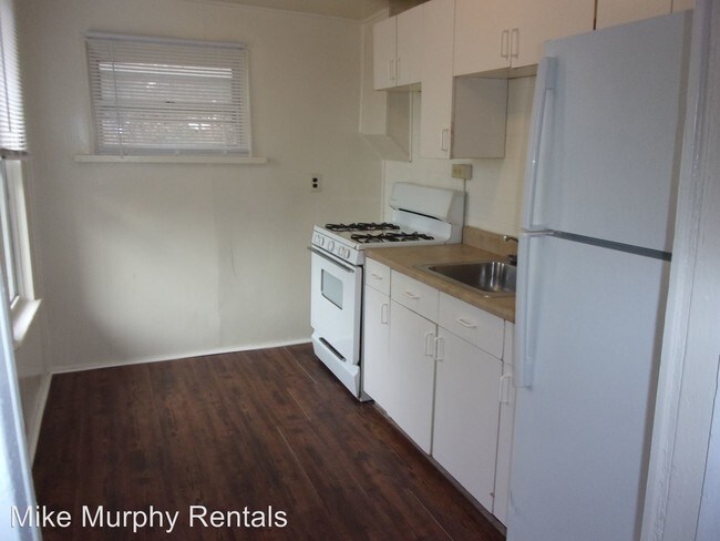 Building Photo - 3 br, 1 bath House - 135 Frank S Brown Blvd