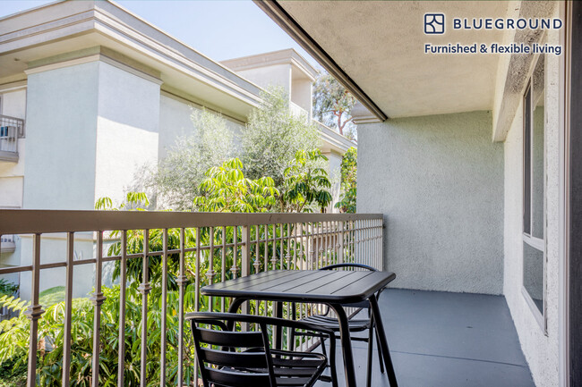 Building Photo - 4025 Via Marina