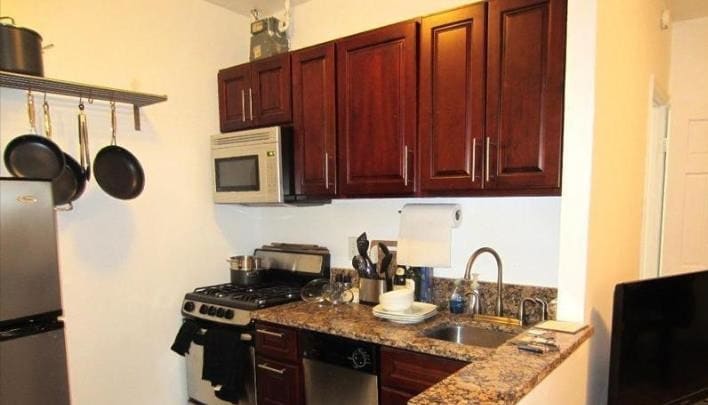 Foto principal - 522 E 11th St