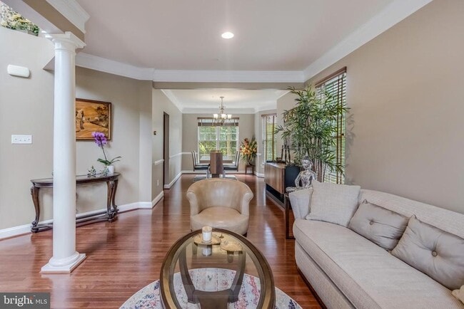 Building Photo - 9848 Shaded Day