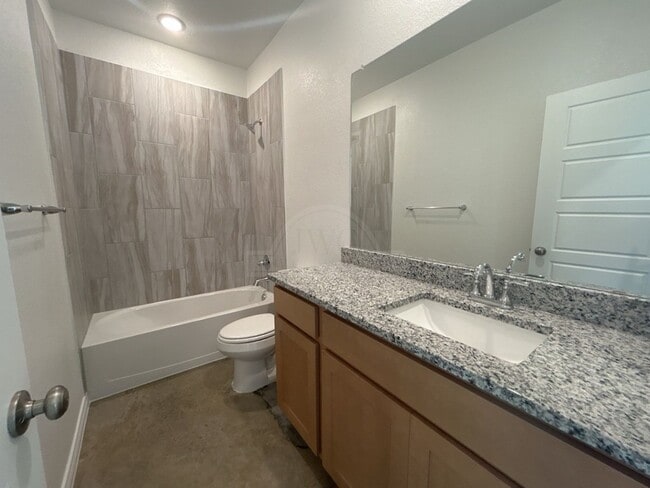 Foto del edificio - 3809 Hackberry Dr