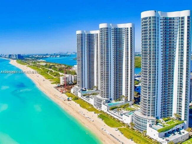 Photo - 15811 Collins Ave Apartment