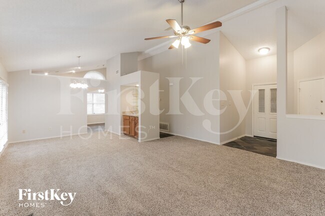 Foto del edificio - 7818 Bordeaux Ln