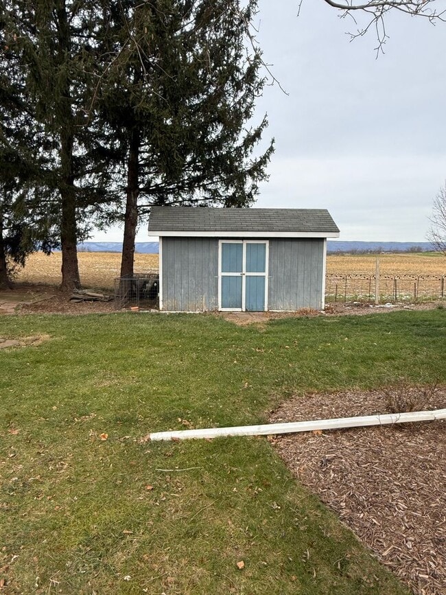 Foto del edificio - 558 Shippensburg Rd