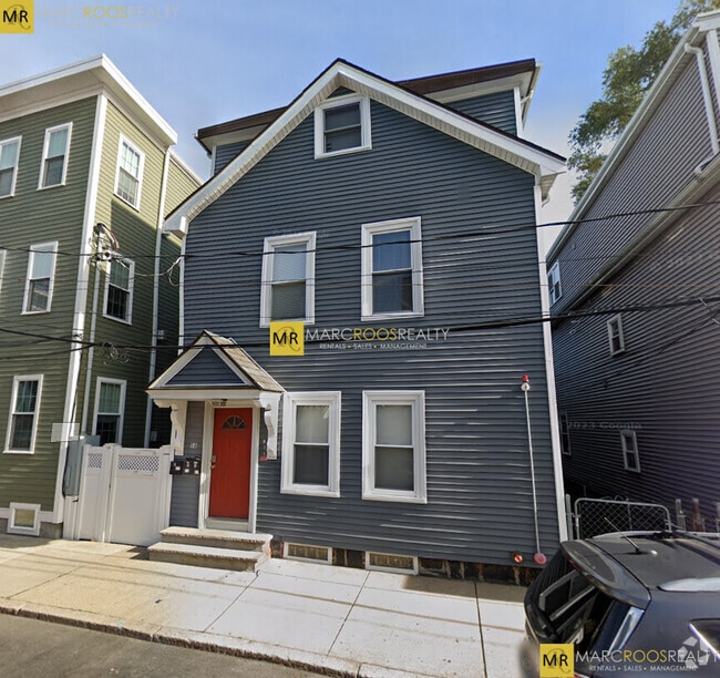 Building Photo - 16 Carpenter St