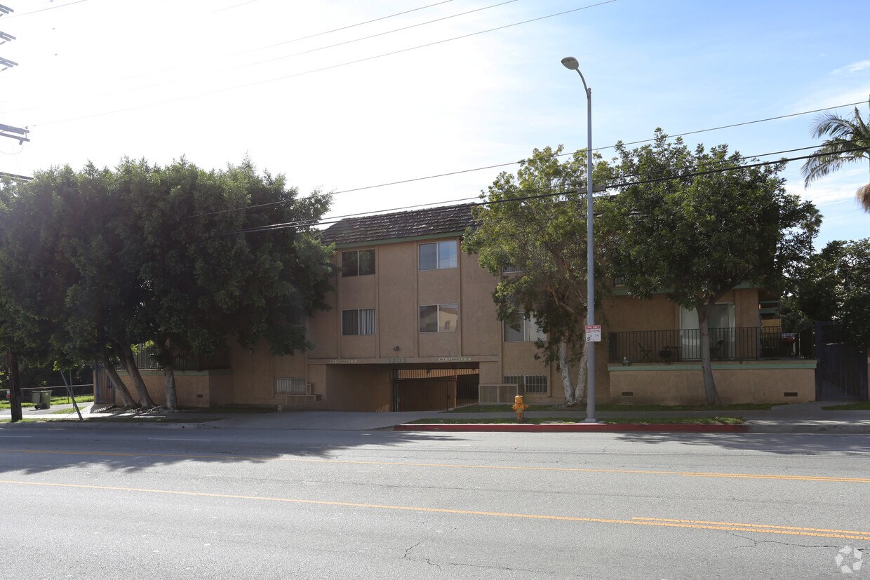 Foto principal - 1633 Bundy Dr