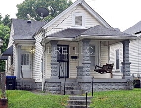 Building Photo - 1920 Bank St