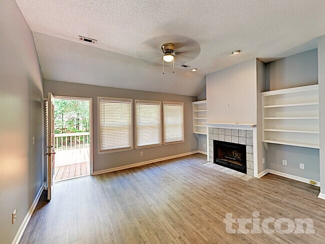 Foto del edificio - 105 Peach Pointe Dr