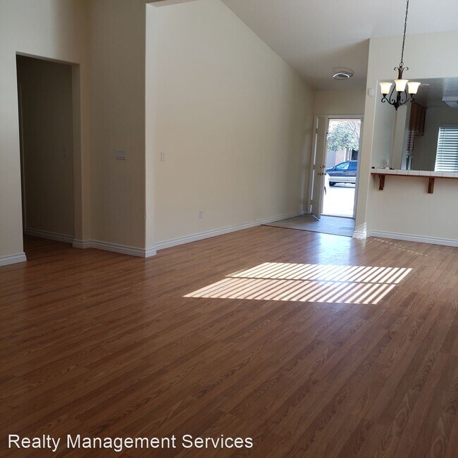 Building Photo - 3 br, 2 bath House - 6628 Baykirk St.