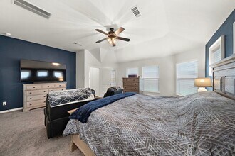 Building Photo - 23706 Via Viale Dr