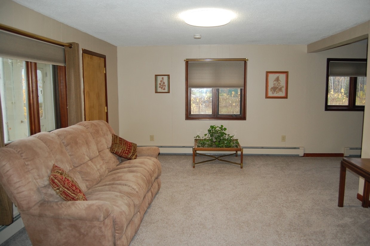 Primary Photo - 3150 College Rd