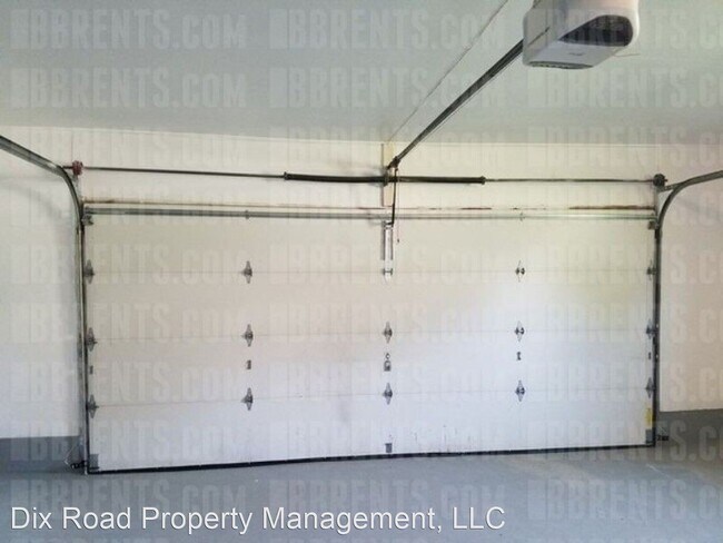 Building Photo - 232 S Gersam Ave