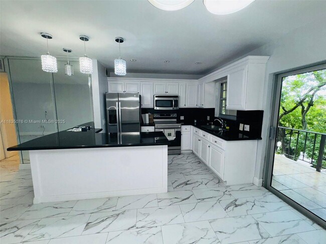 Foto del edificio - 10850 W Flagler St