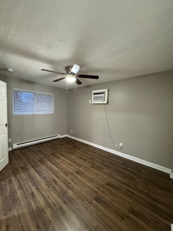 Foto del edificio - 2602 Chesterfield Ct