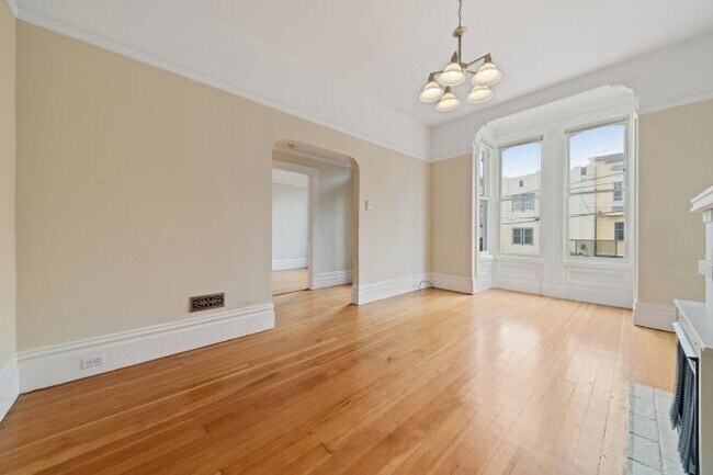 Building Photo - 2 bedroom in San Francisco CA 94110
