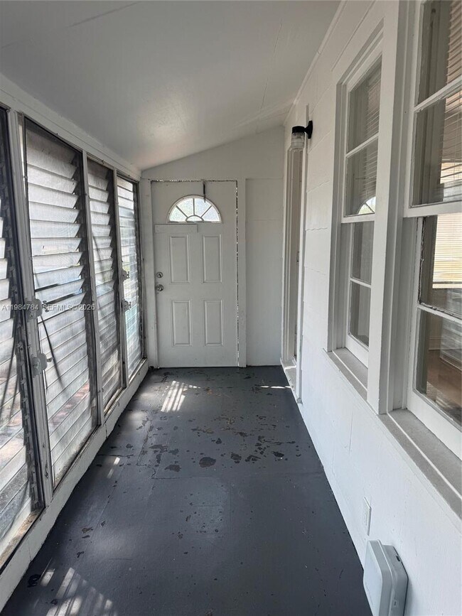 Foto del edificio - 1947 Taft St